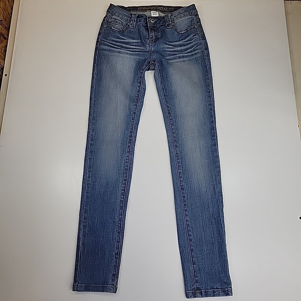 Blue Asphalt Women's Size 3  Whiskered Denim Blue Jeans Light‎ Wash Low Rise